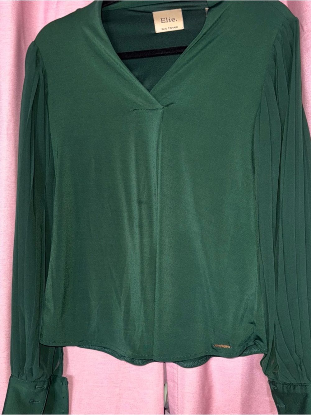 Elie Tahari Emerald Green V-Neck Pleated Long-Sleeve Blouse